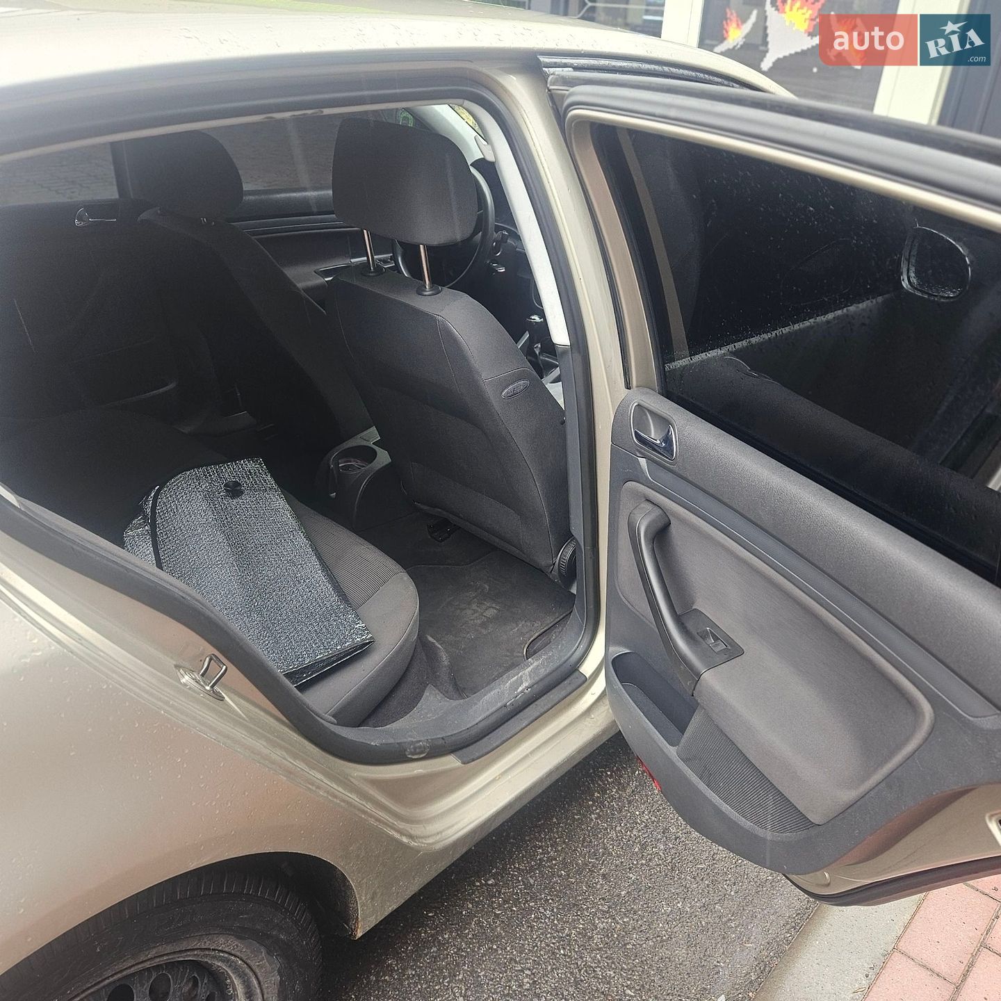 Volkswagen Golf 2004 VIN WVWZZZ1KZ4W118275 фото оголошення 9 з 12