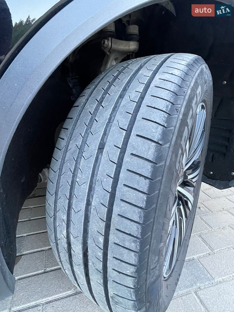 Volkswagen Touareg 2018 VIN WVGZZZCRZJD002067 фото оголошення 36 з 48