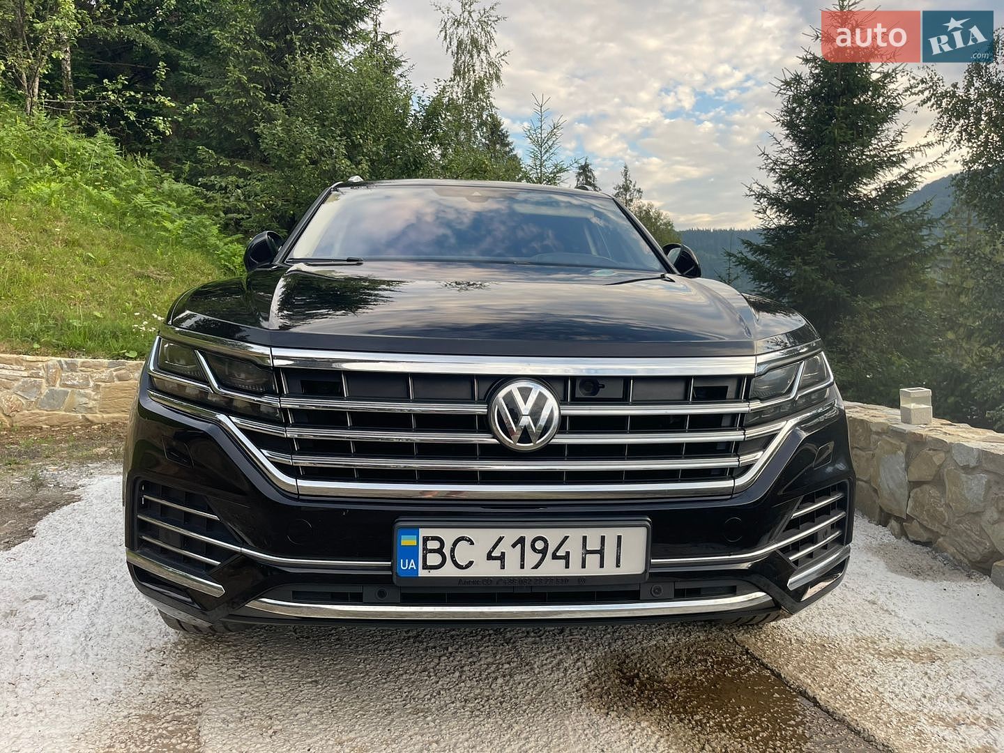 Volkswagen Touareg 2018 VIN WVGZZZCRZJD002067 фото оголошення 21 з 48