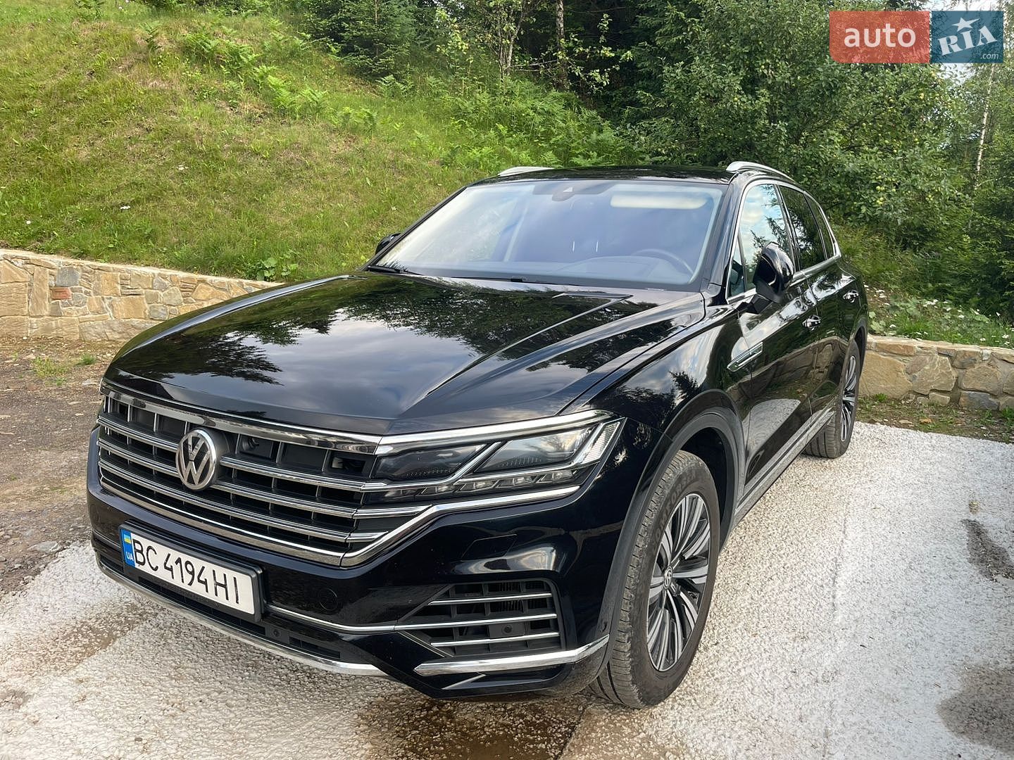 Volkswagen Touareg 2018 VIN WVGZZZCRZJD002067 фото оголошення 7 з 48