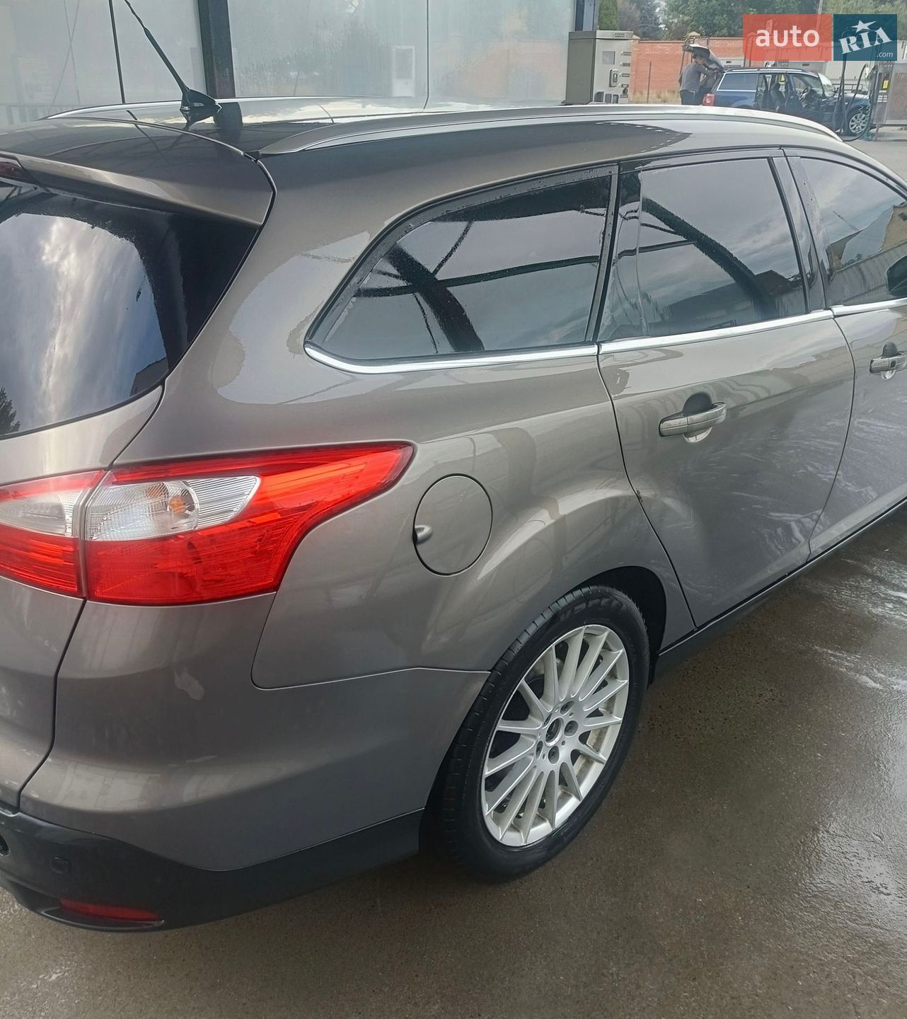 Ford Focus 2013 VIN WF0LXXGCBLDR79758 фото оголошення 4 з 12