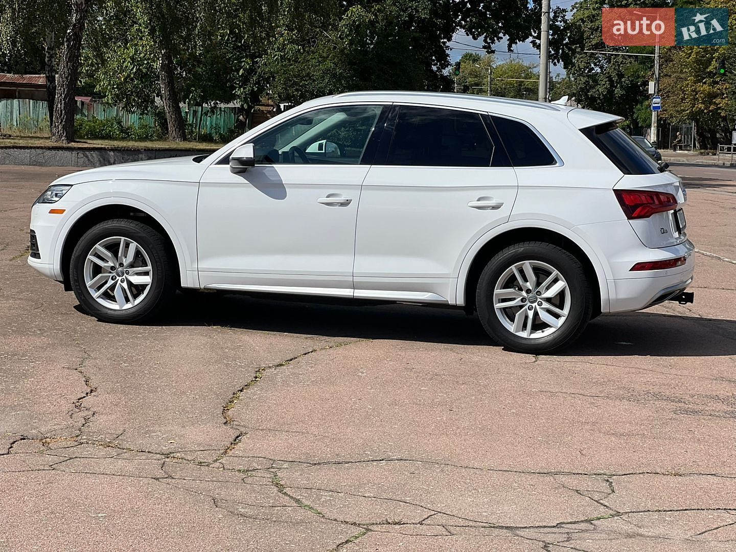Audi Q5 2020 VIN WA1ANAFYXL2063120 фото оголошення 15 з 47