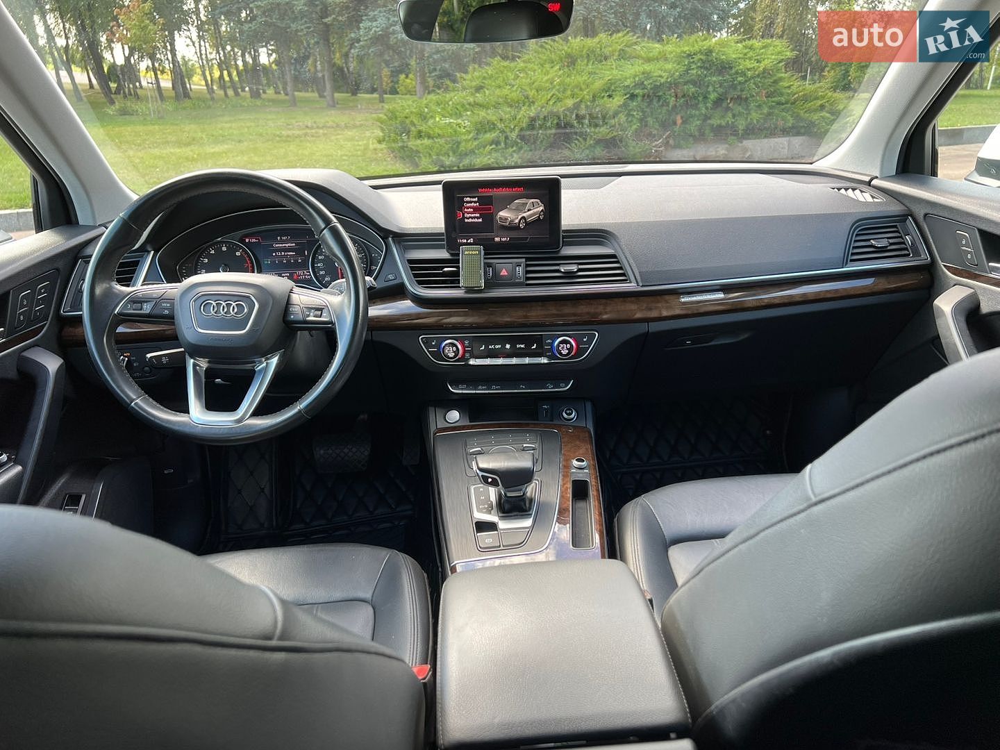 Audi Q5 2020 VIN WA1ANAFYXL2063120 фото оголошення 19 з 47