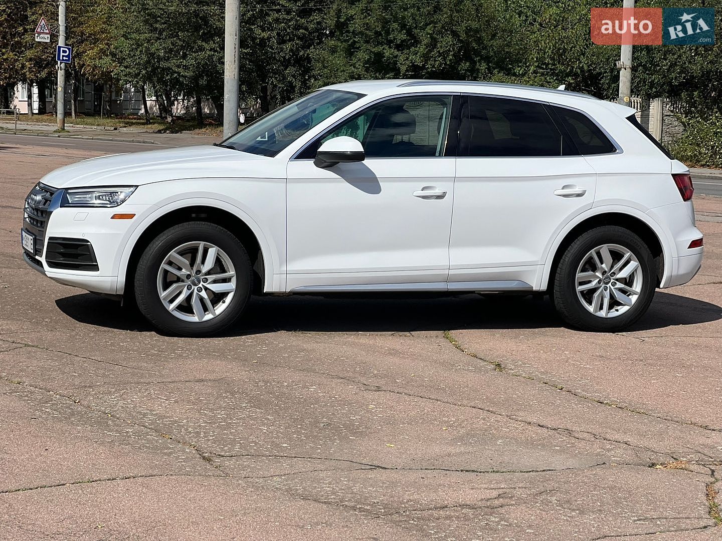 Audi Q5 2020 VIN WA1ANAFYXL2063120 фото оголошення 13 з 47
