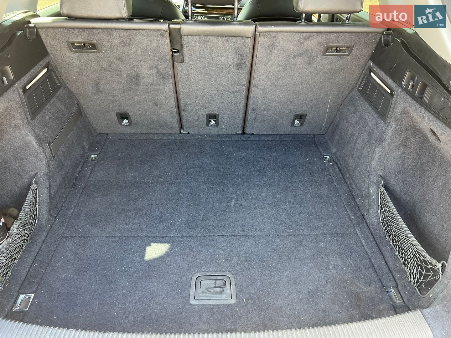 Audi Q5 2020 VIN WA1ANAFYXL2063120 фото оголошення 38 з 47