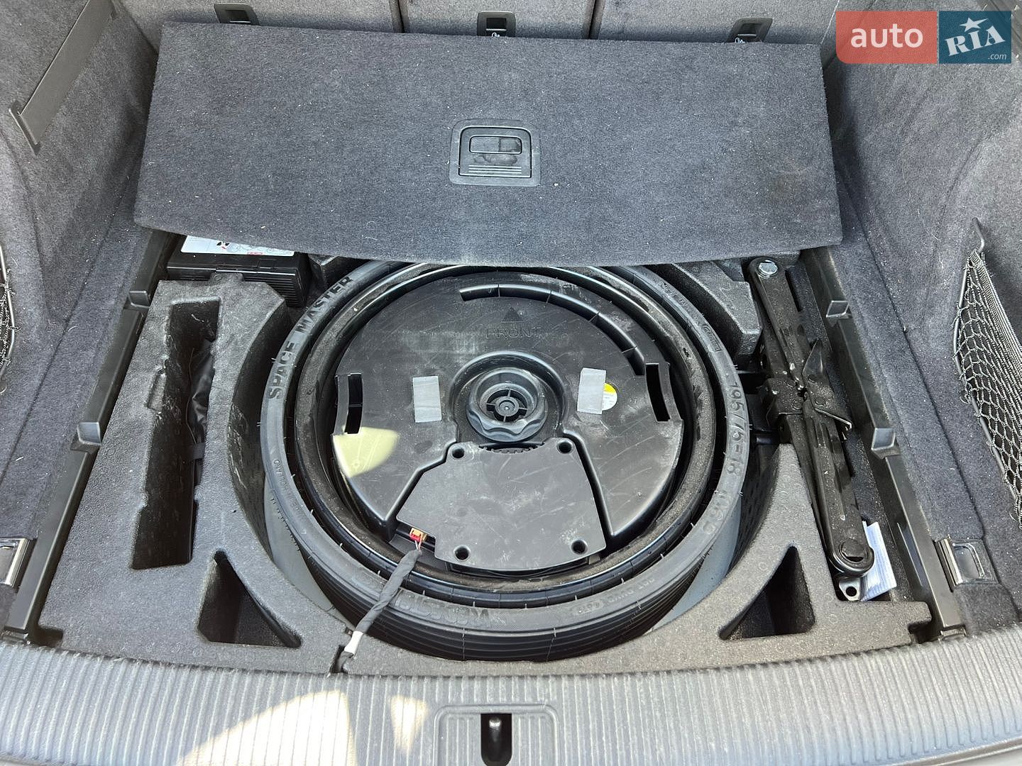 Audi Q5 2020 VIN WA1ANAFYXL2063120 фото оголошення 39 з 47