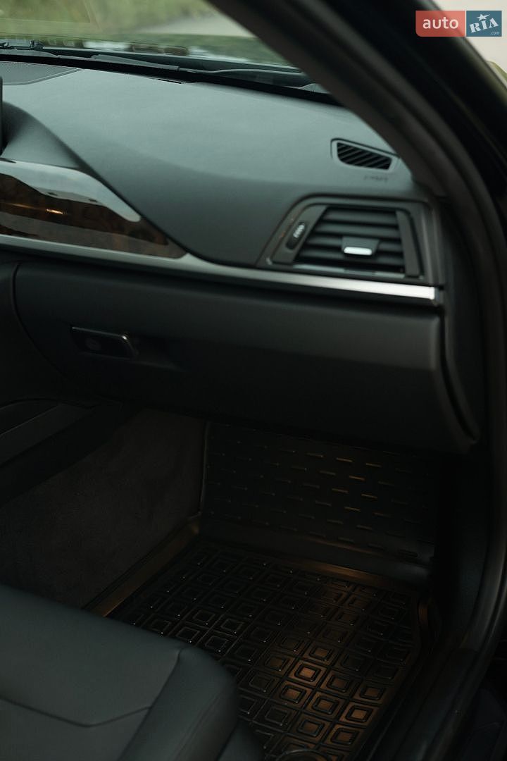 BMW 3 Series 2015 VIN WBA3B5C54FF962011 фото оголошення 13 з 33