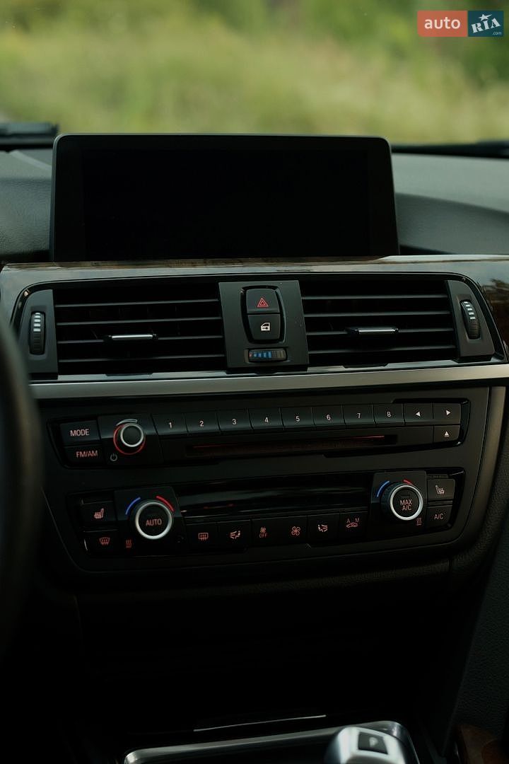 BMW 3 Series 2015 VIN WBA3B5C54FF962011 фото оголошення 27 з 33