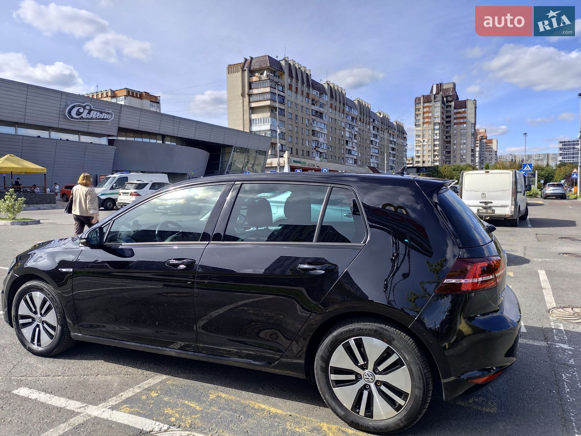 Volkswagen e-Golf 2014 VIN WVWZZZAUZFW904217 фото оголошення 8 з 24