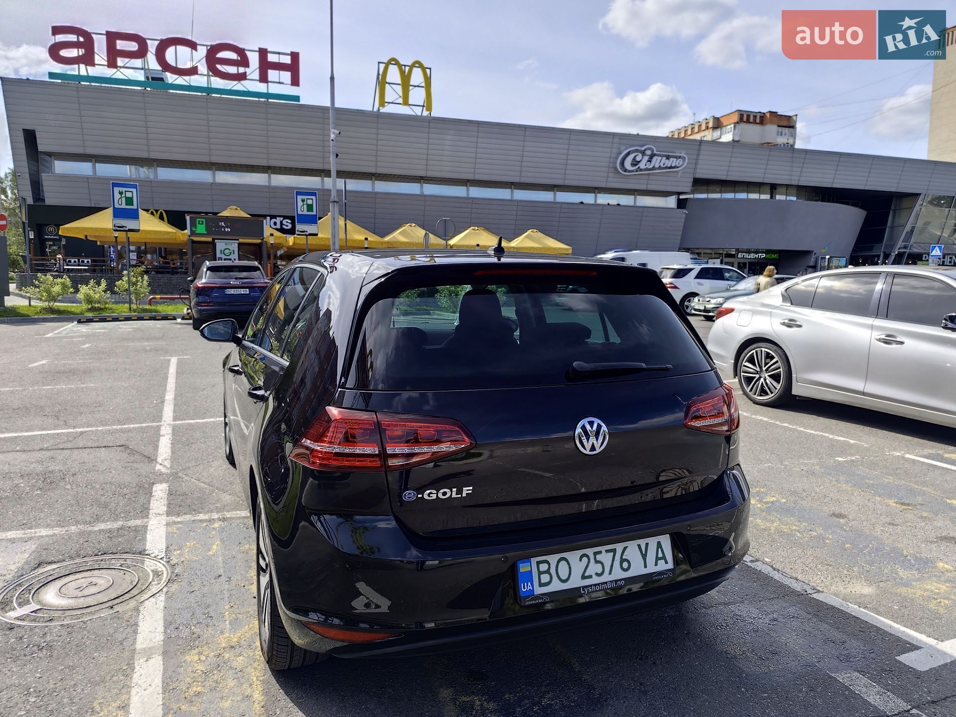 Volkswagen e-Golf 2014 VIN WVWZZZAUZFW904217 фото оголошення 11 з 24