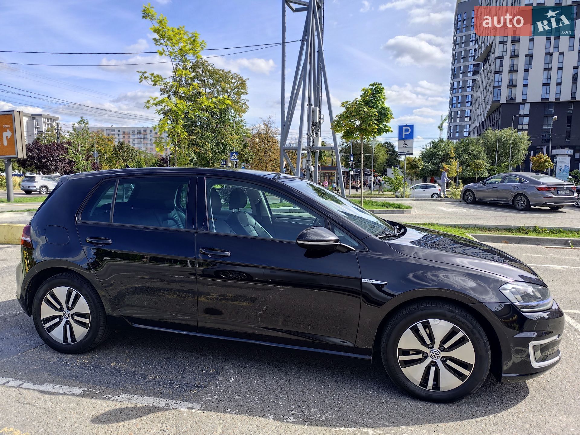 Volkswagen e-Golf 2014 VIN WVWZZZAUZFW904217 фото оголошення 13 з 24