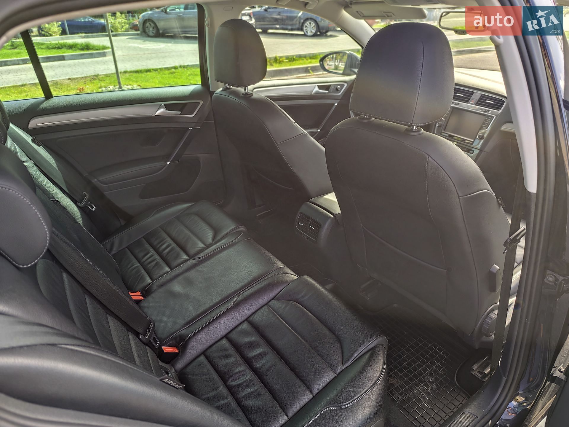 Volkswagen e-Golf 2014 VIN WVWZZZAUZFW904217 фото оголошення 19 з 24