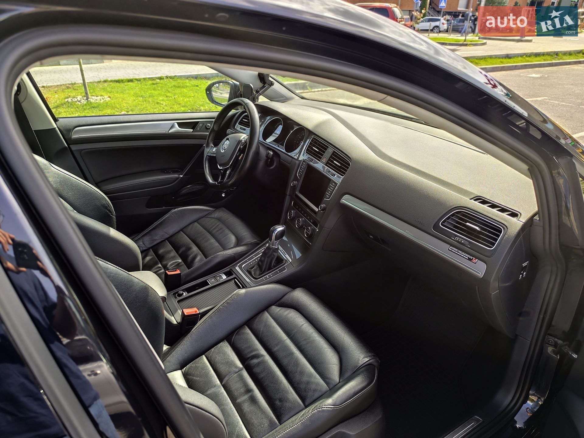 Volkswagen e-Golf 2014 VIN WVWZZZAUZFW904217 фото оголошення 17 з 24