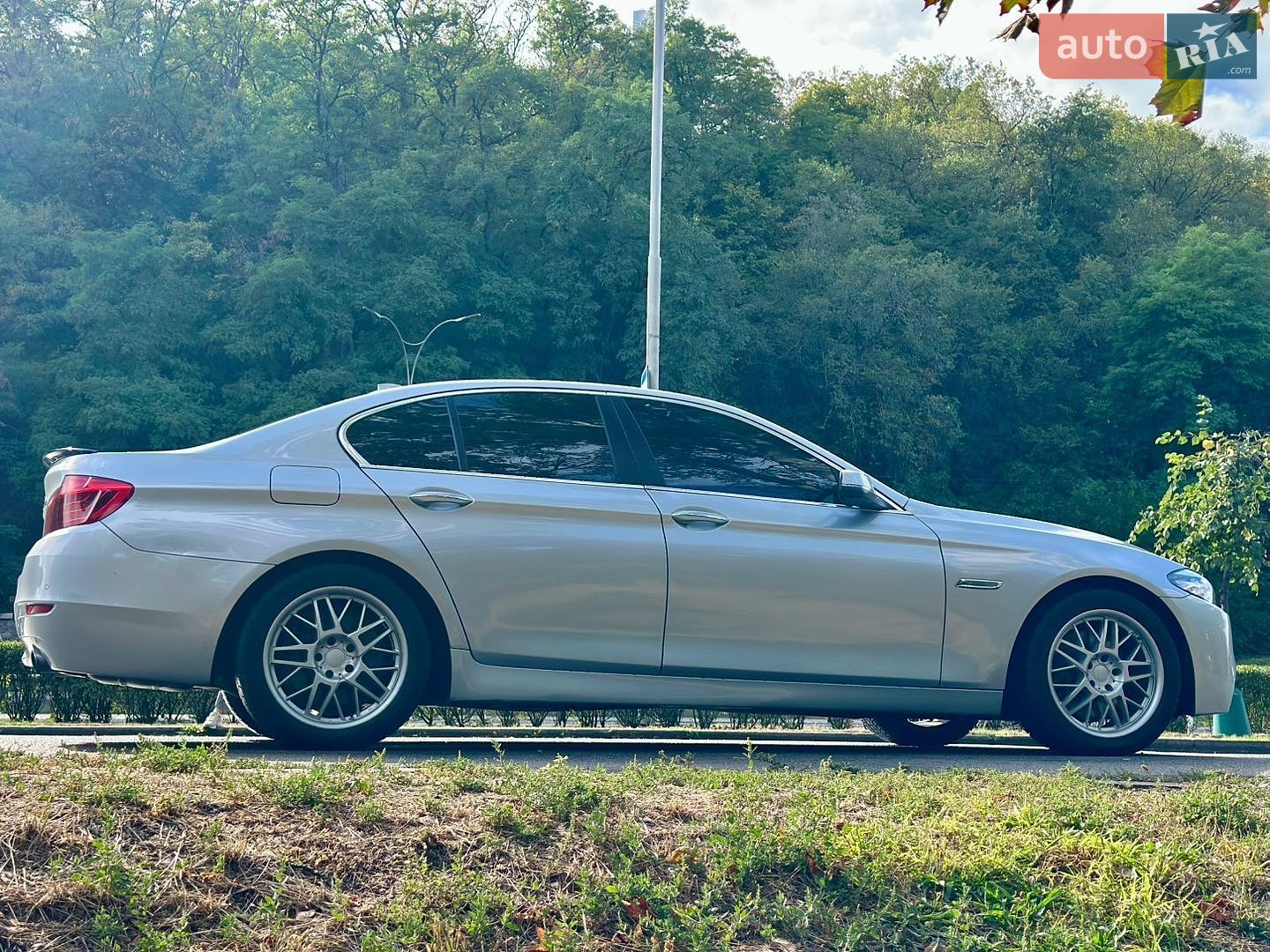 BMW 5 Series 2016 VIN WBA5B1C59GG134694 фото оголошення 30 з 37