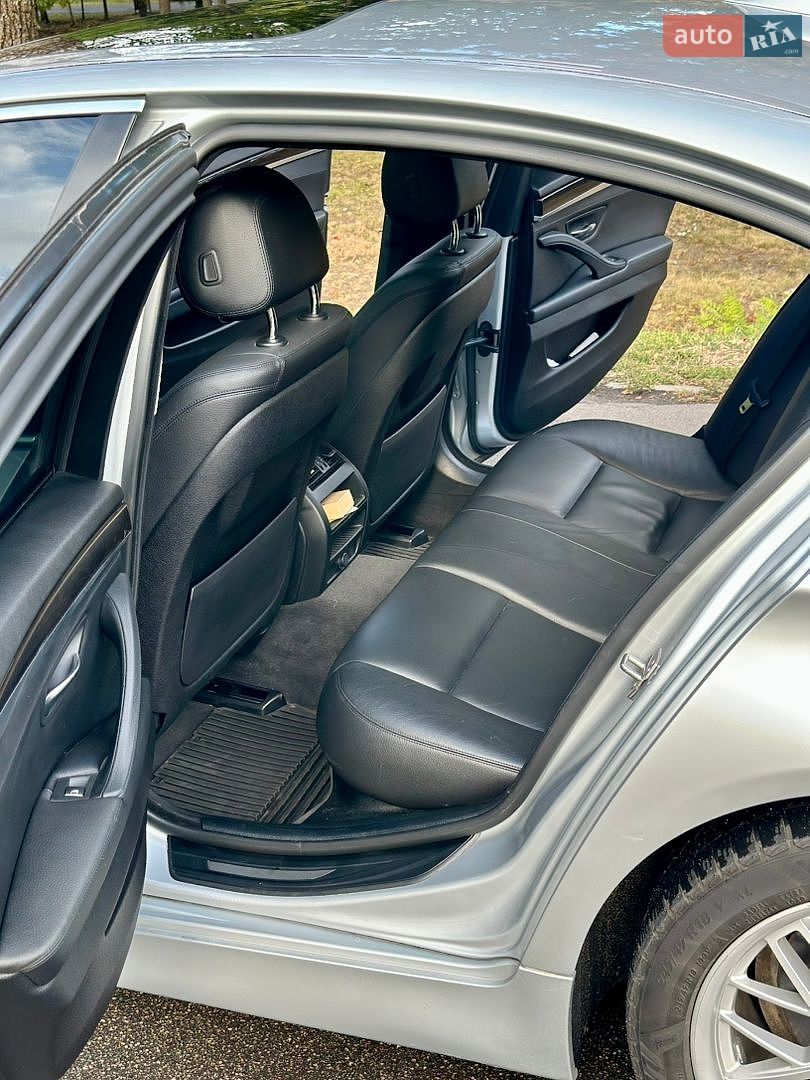 BMW 5 Series 2016 VIN WBA5B1C59GG134694 фото оголошення 25 з 37