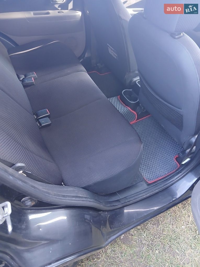 Daihatsu Sirion 2007 VIN JDAM311S001003226 фото оголошення 4 з 8