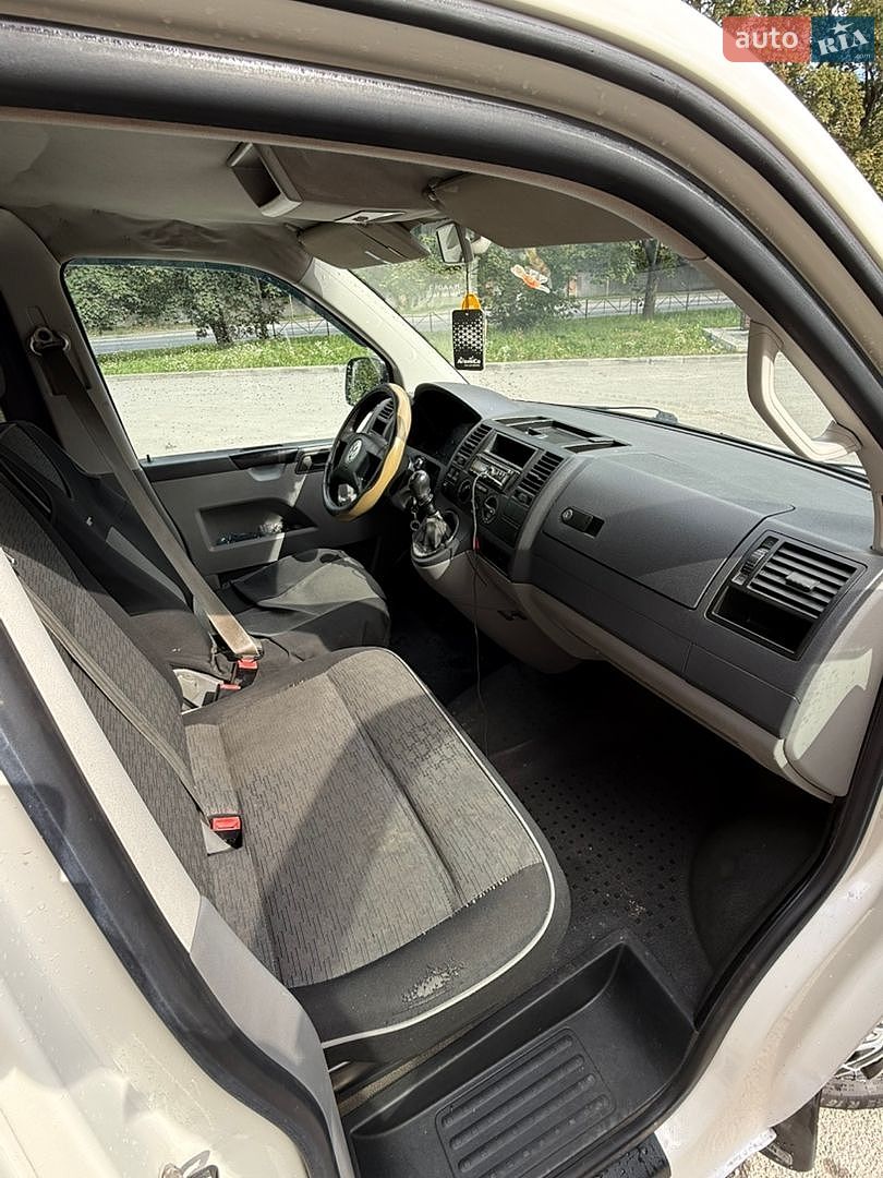 Volkswagen Transporter 2004 VIN WV1ZZZ7HZ4H084972 фото оголошення 6 з 8