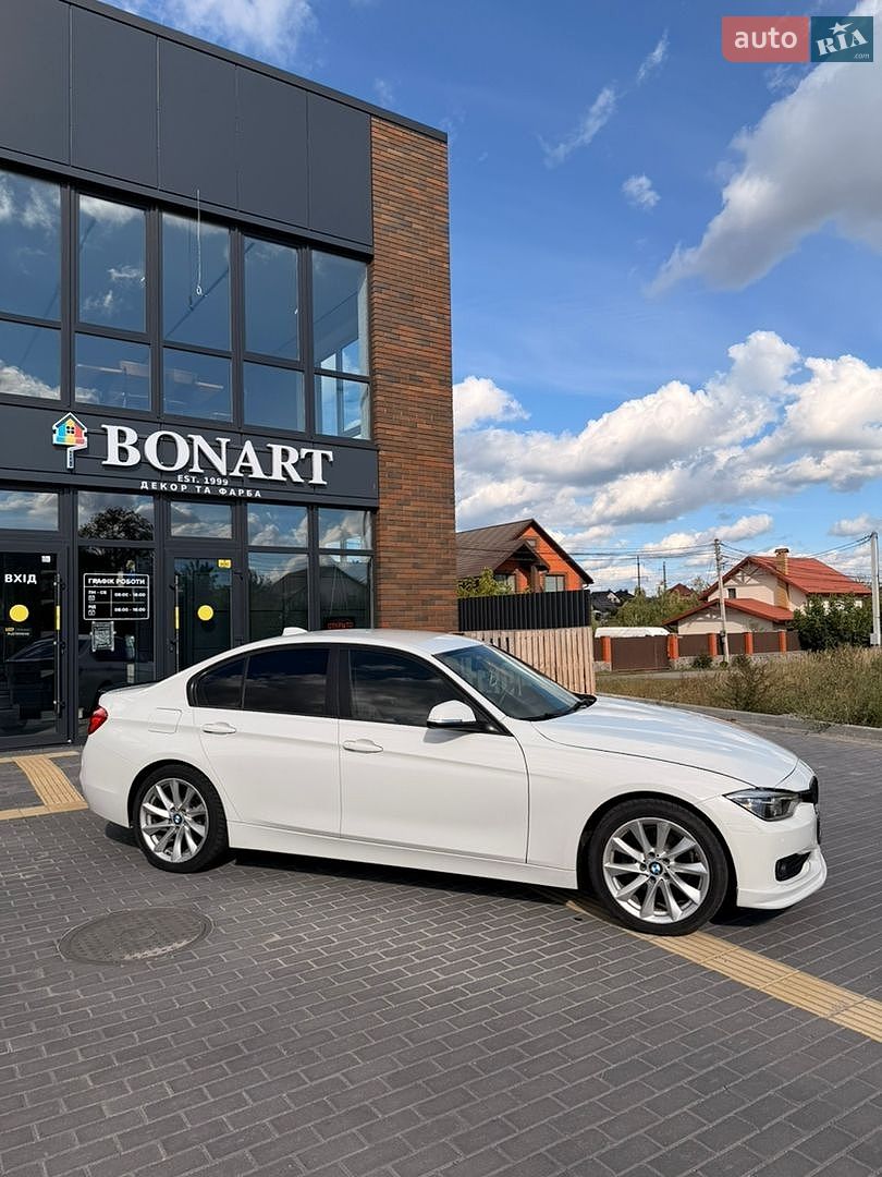 BMW 3 Series 2017 VIN WBA8E1G55JNU89847 фото оголошення 10 з 32