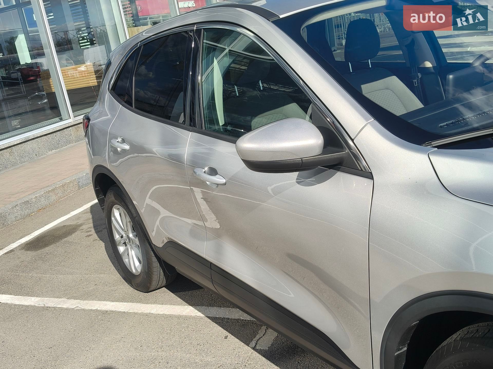 Ford Escape 2020 VIN 1FMCU9G68LUC38722 фото оголошення 26 з 76