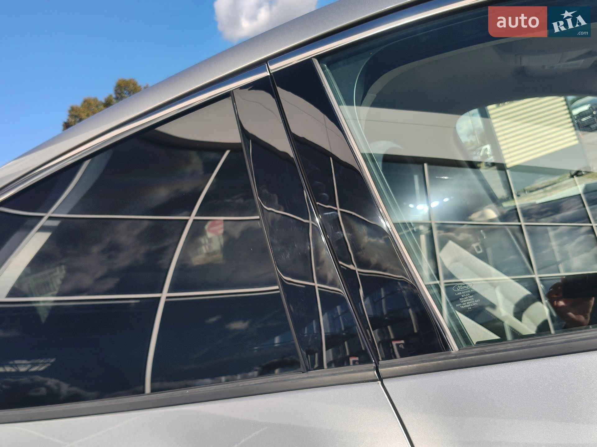Ford Escape 2020 VIN 1FMCU9G68LUC38722 фото оголошення 28 з 76