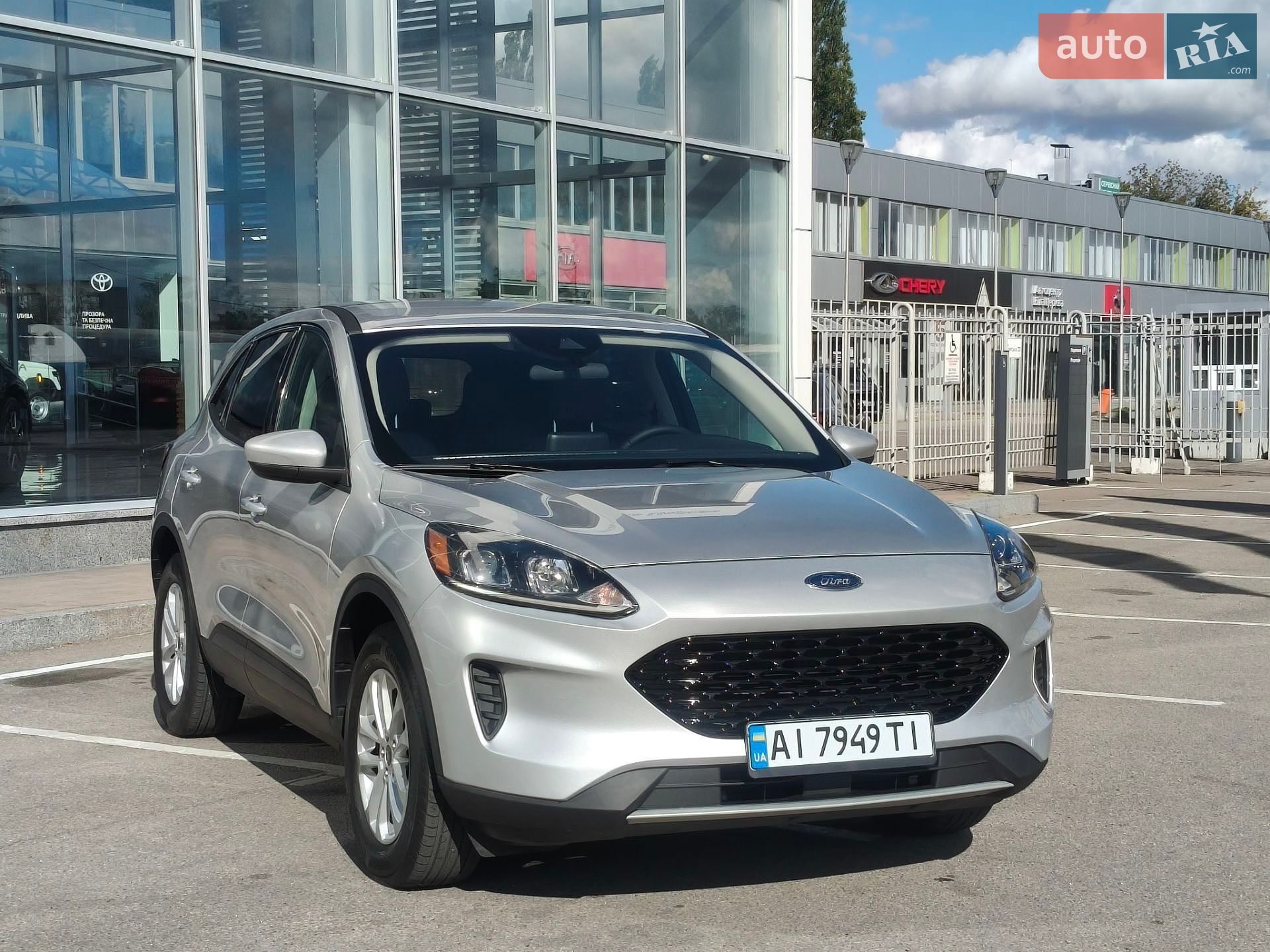 Ford Escape 2020 VIN 1FMCU9G68LUC38722 фото оголошення 8 з 76