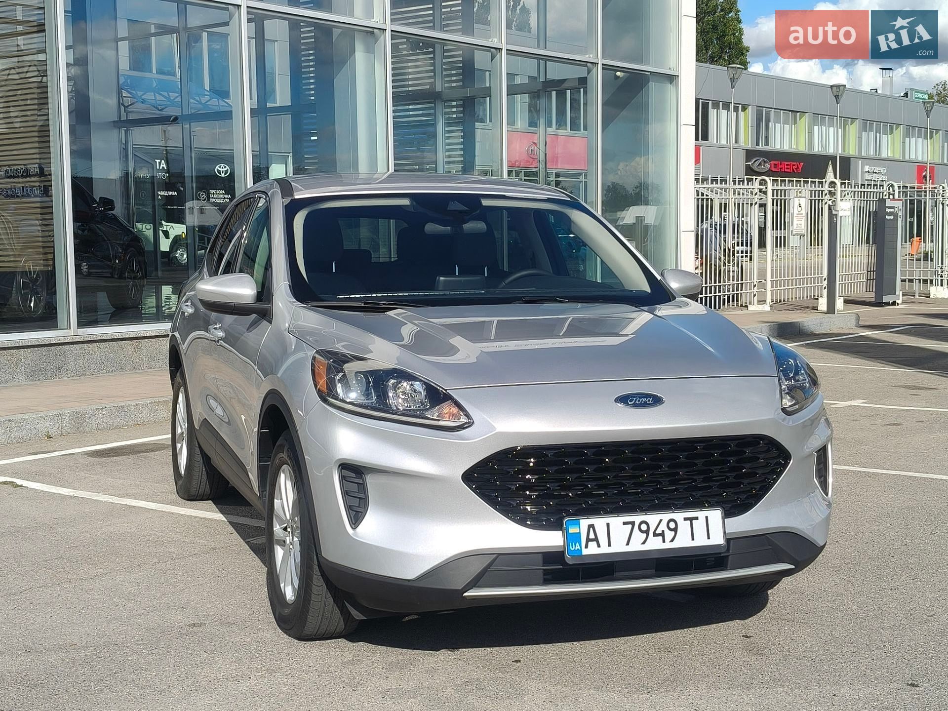 Ford Escape 2020 VIN 1FMCU9G68LUC38722 фото оголошення 11 з 76