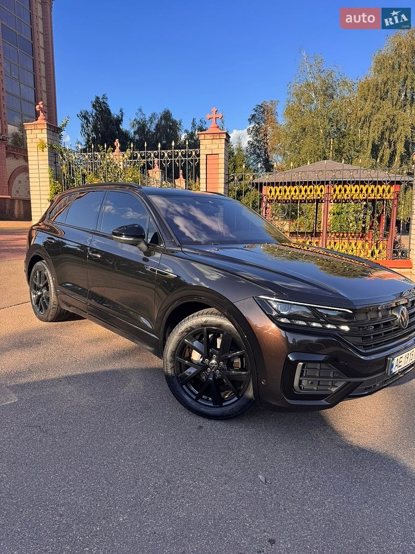 Volkswagen Touareg 2023 VIN WVGZZZCR5PD028256 фото оголошення 6 з 21