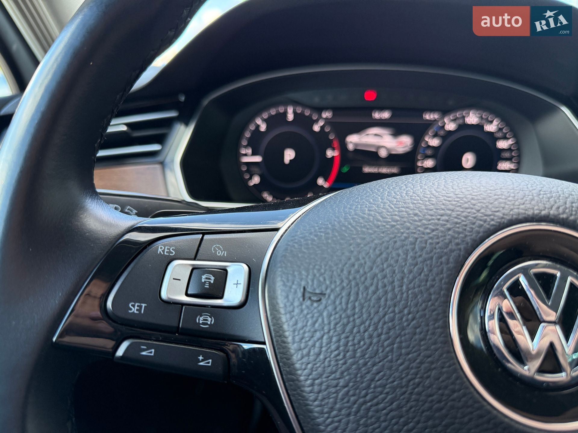 Volkswagen Passat 2018 VIN WVWZZZ3CZKE052293 фото оголошення 24 з 36