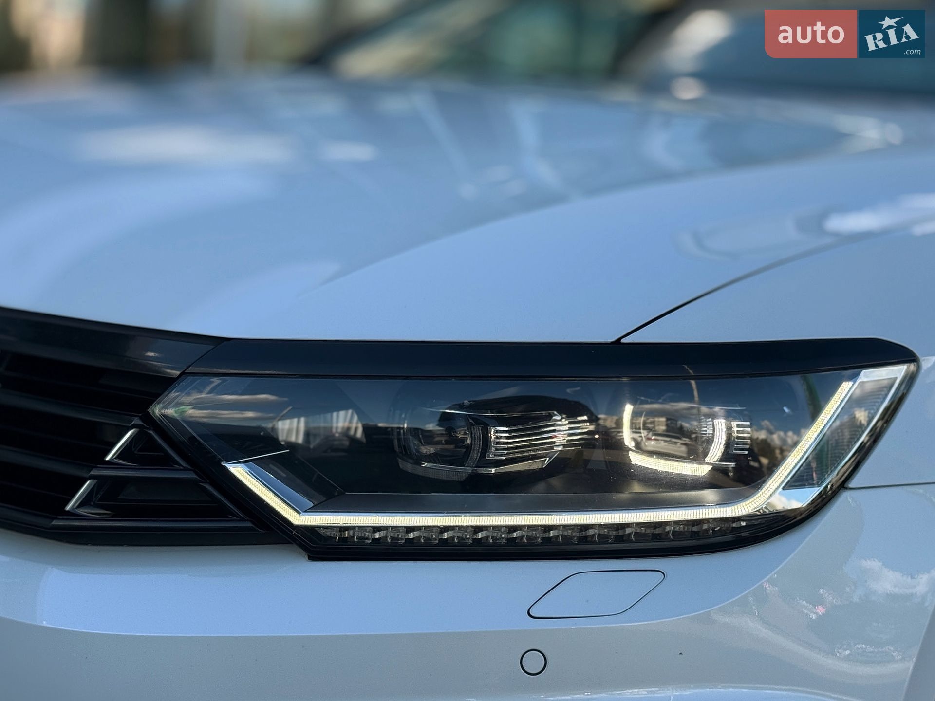Volkswagen Passat 2018 VIN WVWZZZ3CZKE052293 фото оголошення 11 з 36
