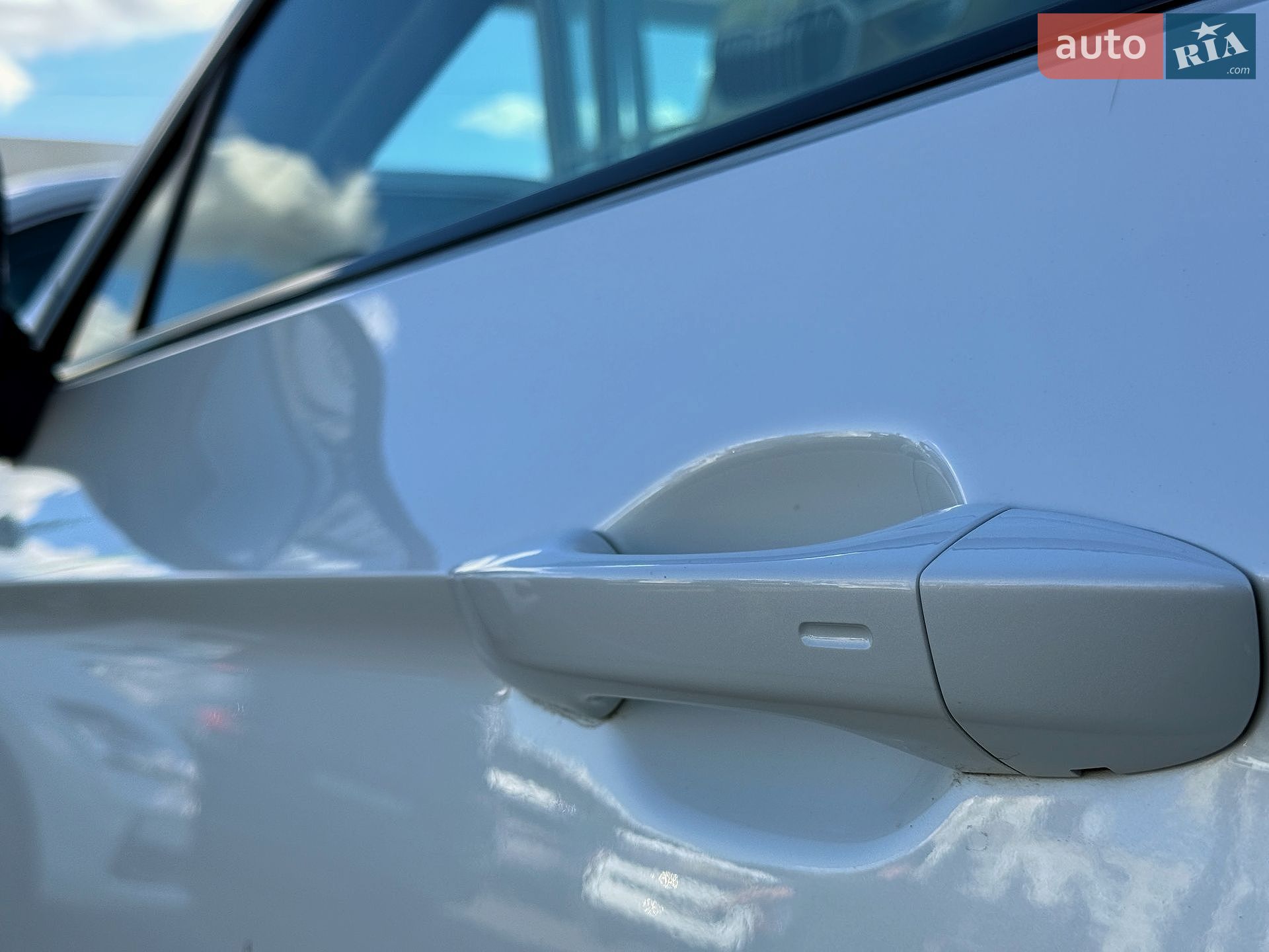 Volkswagen Passat 2018 VIN WVWZZZ3CZKE052293 фото оголошення 14 з 36