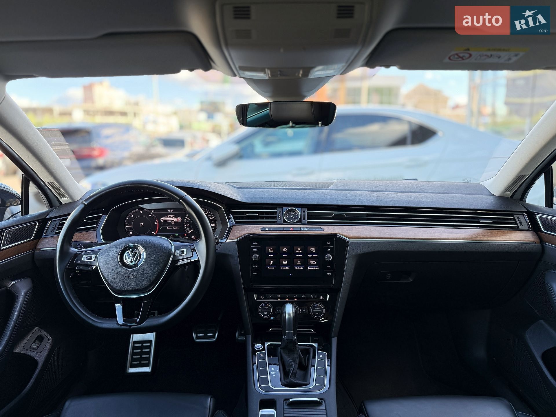 Volkswagen Passat 2018 VIN WVWZZZ3CZKE052293 фото оголошення 4 з 36