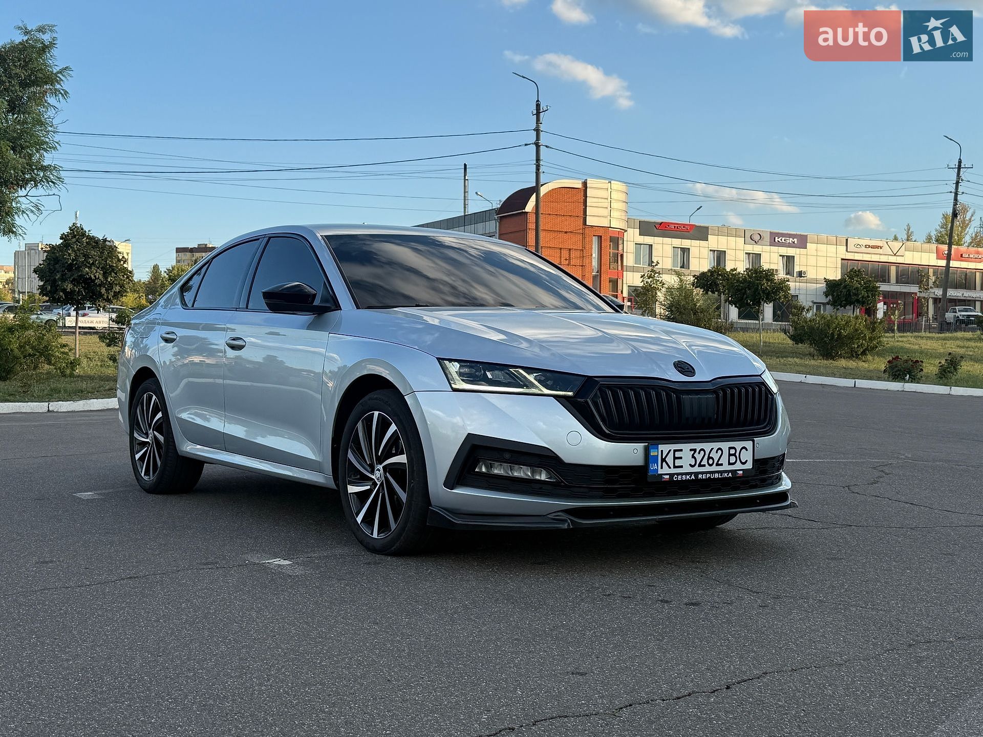 Skoda Octavia 2021 VIN TMBAJ7NX6NY015904 фото оголошення 13 з 79