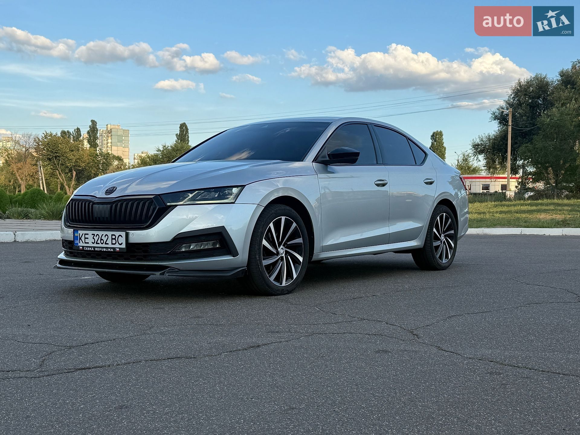 Skoda Octavia 2021 VIN TMBAJ7NX6NY015904 фото оголошення 17 з 79