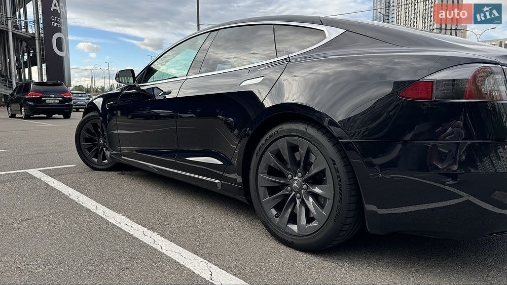 Tesla Model S 2018 VIN 5YJSA1E20JF259502 фото оголошення 3 з 22