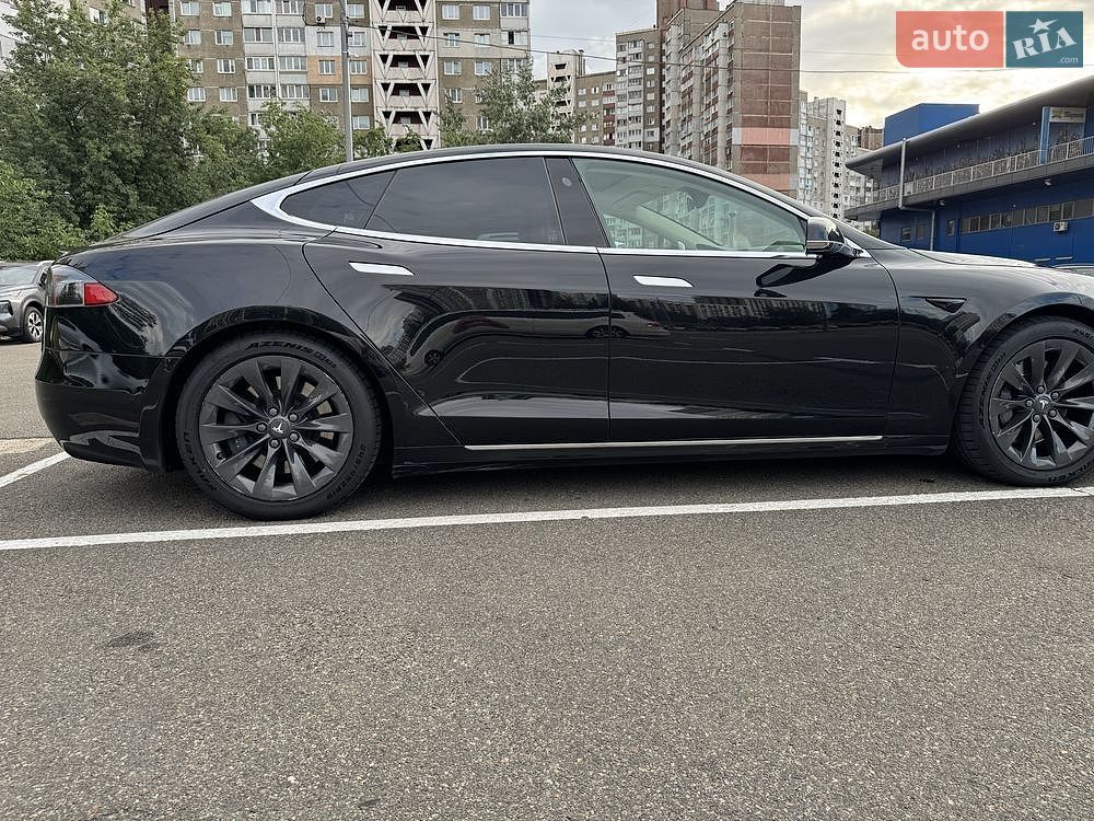 Tesla Model S 2018 VIN 5YJSA1E20JF259502 фото оголошення 7 з 22