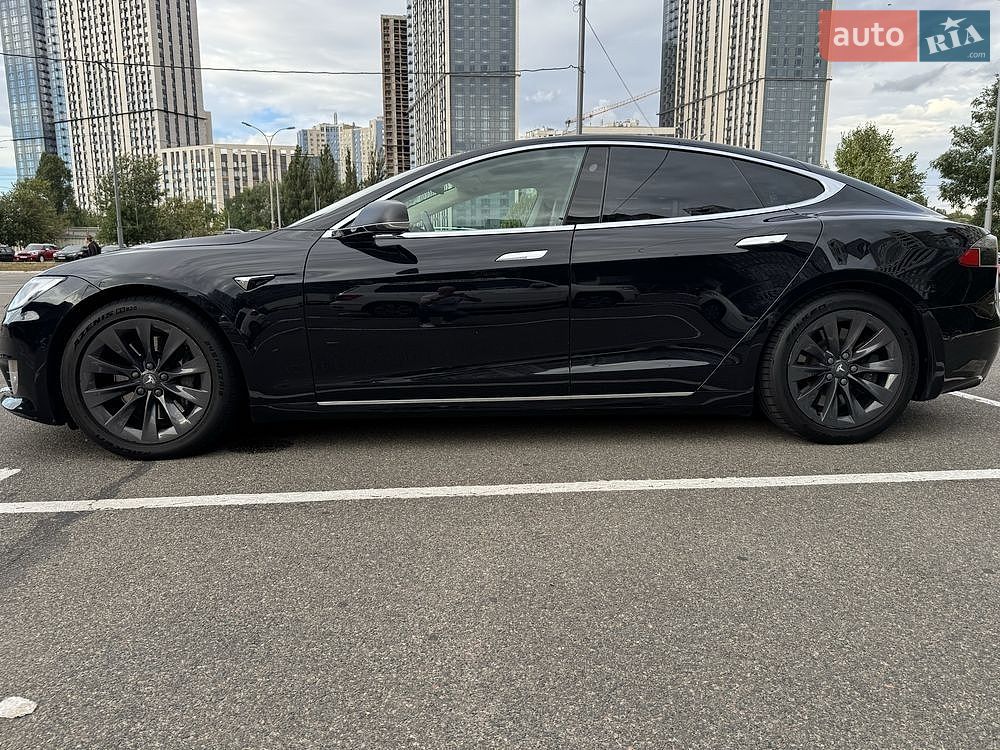 Tesla Model S 2018 VIN 5YJSA1E20JF259502 фото оголошення 9 з 22