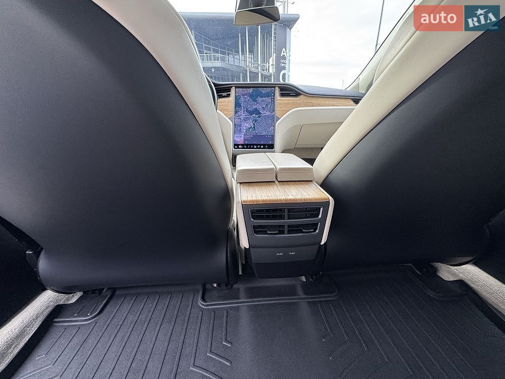 Tesla Model S 2018 VIN 5YJSA1E20JF259502 фото оголошення 12 з 22
