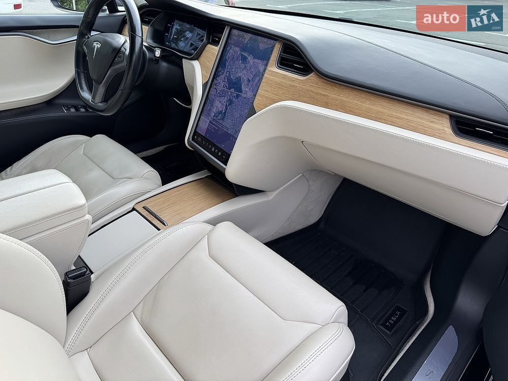 Tesla Model S 2018 VIN 5YJSA1E20JF259502 фото оголошення 17 з 22