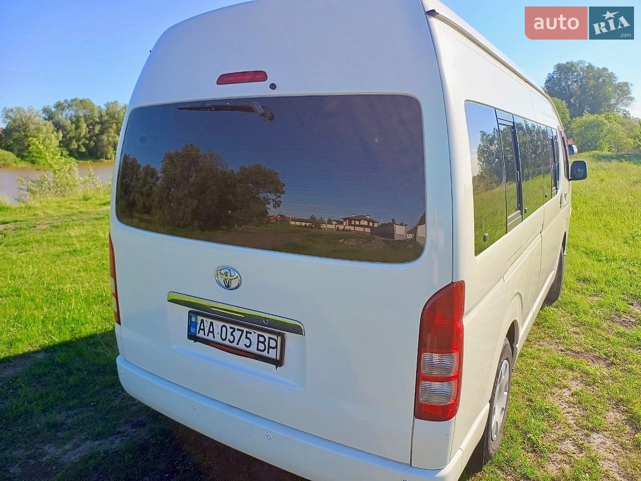 Toyota Hiace 2013 VIN JTGSS23P1D0124682 фото оголошення 4 з 23