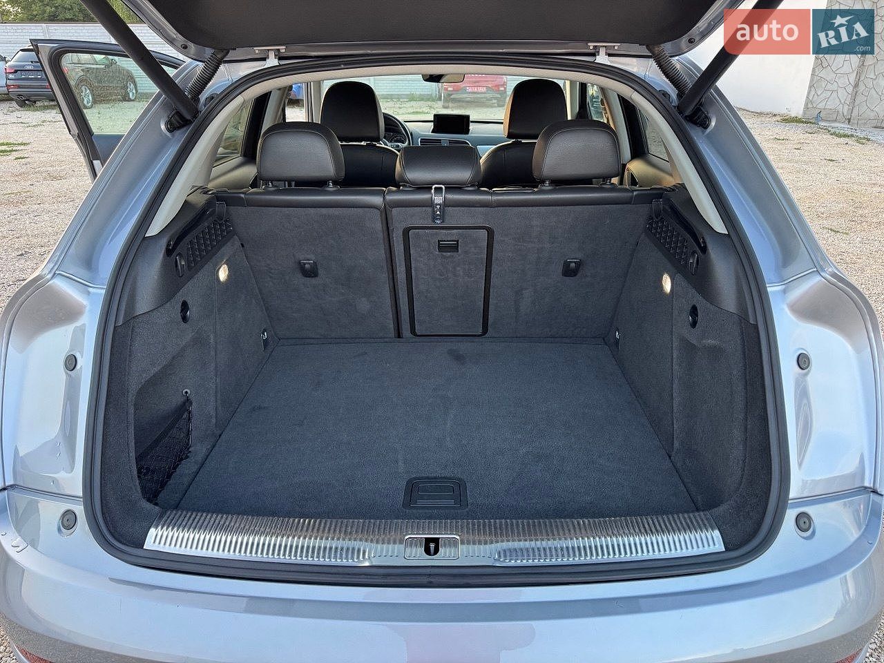 Audi Q3 2018 VIN WA1JCCFS4JR013802 фото оголошення 10 з 77