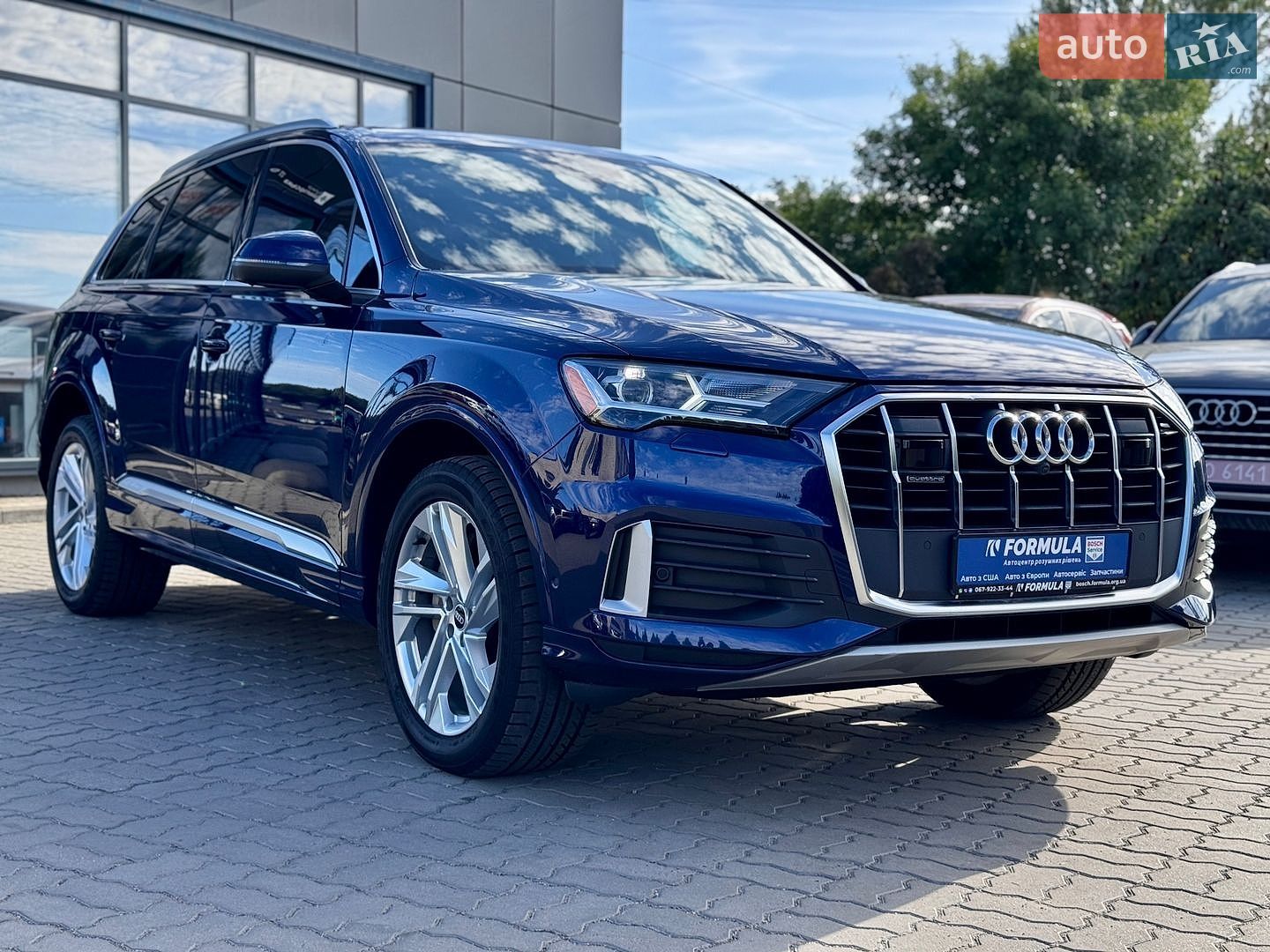 Audi Q7 2021 VIN WA1LJAF71MD015121 фото оголошення 4 з 64