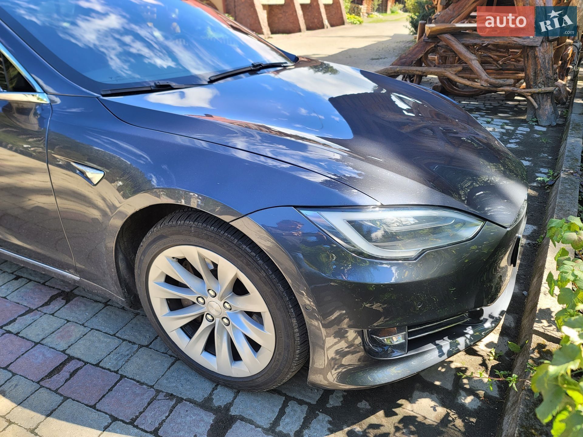 Tesla Model S 2018 VIN 5YJSA1E24JF243240 фото оголошення 18 з 34