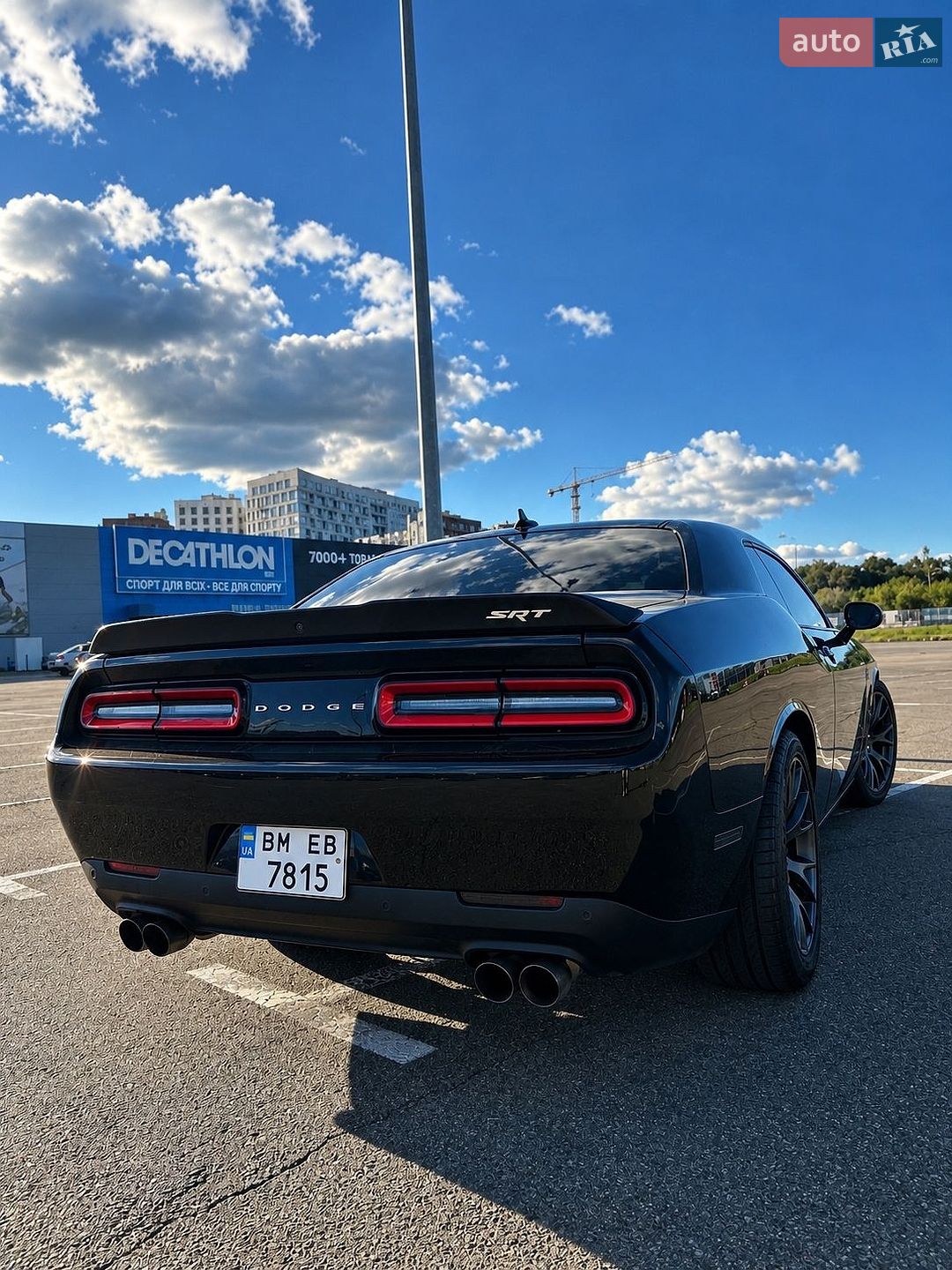 Dodge Challenger 2018 VIN 2C3CDZFJ4KH505919 фото оголошення 3 з 17