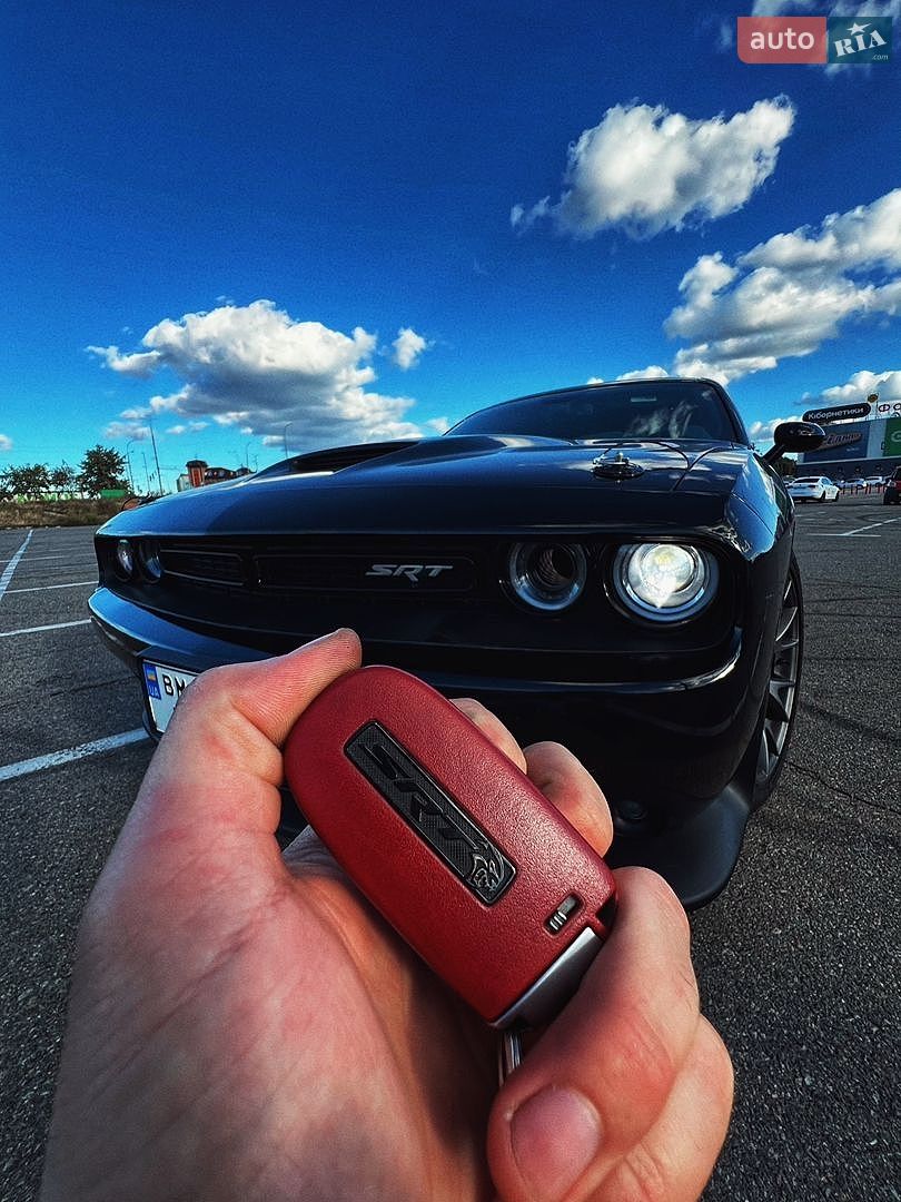Dodge Challenger 2018 VIN 2C3CDZFJ4KH505919 фото оголошення 5 з 17