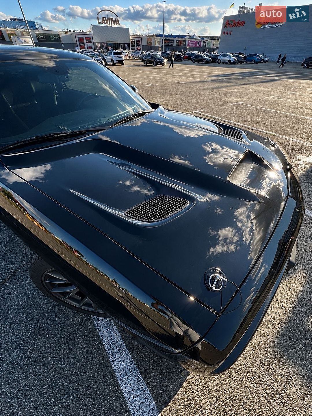 Dodge Challenger 2018 VIN 2C3CDZFJ4KH505919 фото оголошення 4 з 17