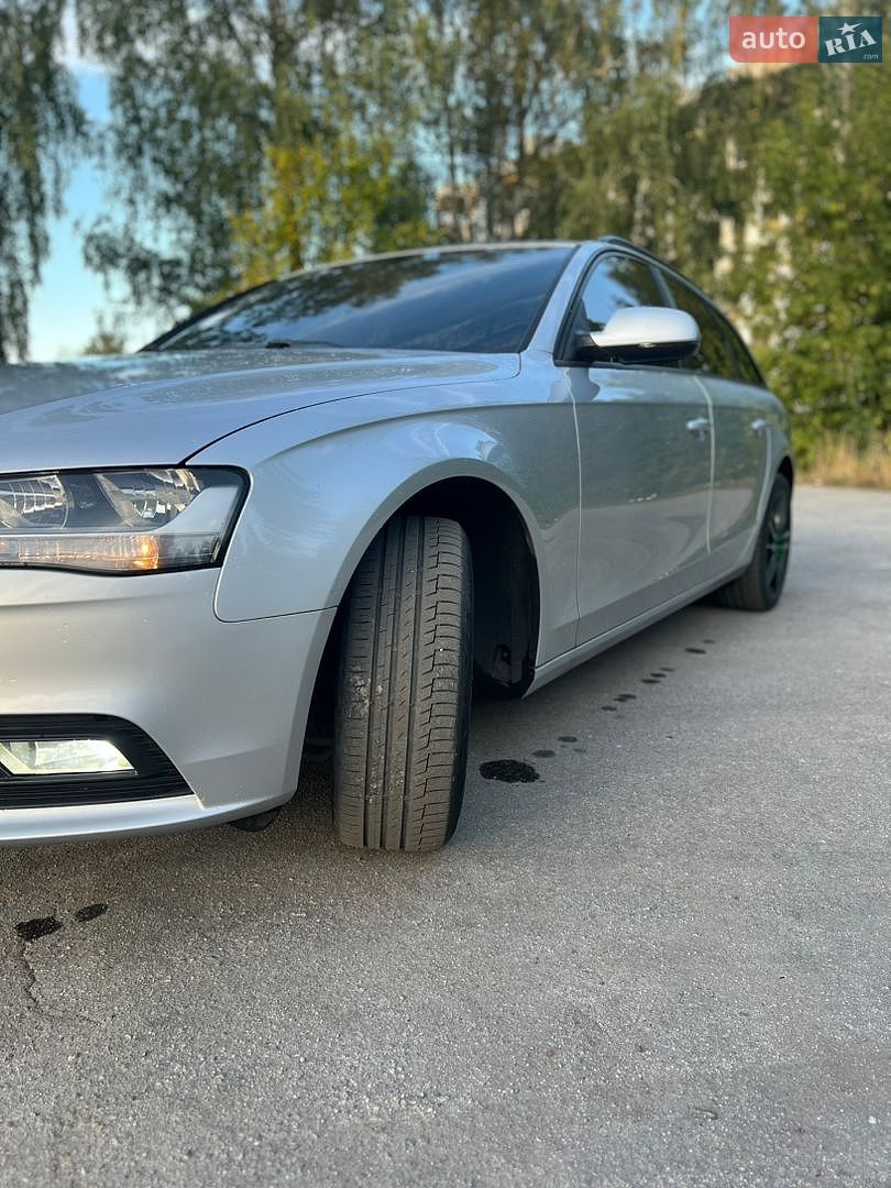 Audi A4 2012 VIN WAUZZZ8K4DA015783 фото оголошення 3 з 20