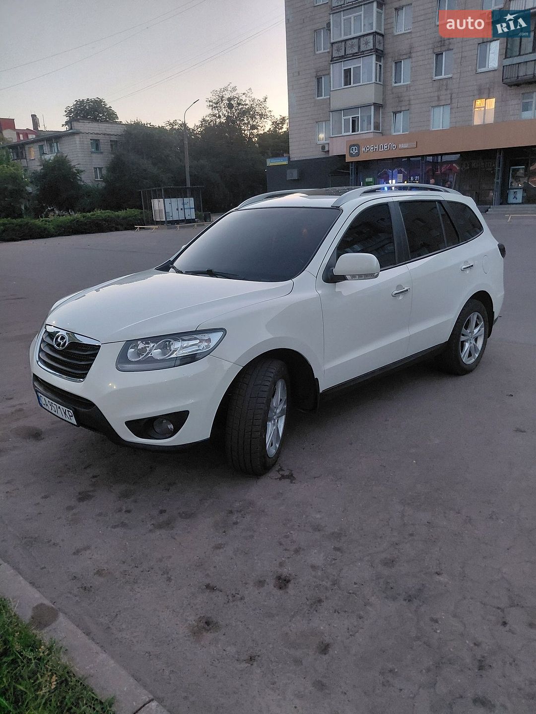 Hyundai Santa FE 2011 VIN KMHSH81XDBU781196 фото оголошення 5 з 16