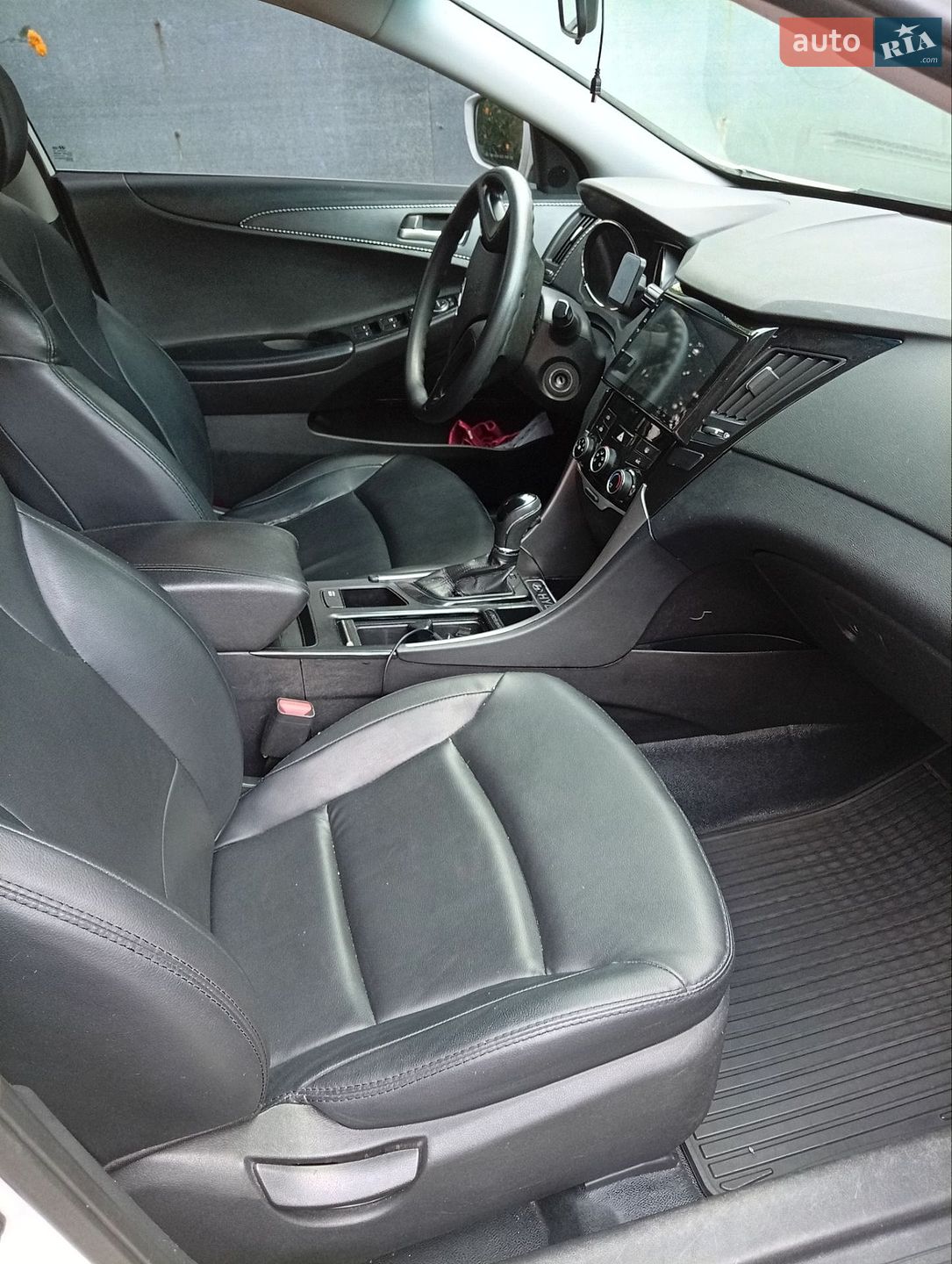Hyundai Sonata 2016 VIN KMHEC41LBGA684716 фото оголошення 6 з 20