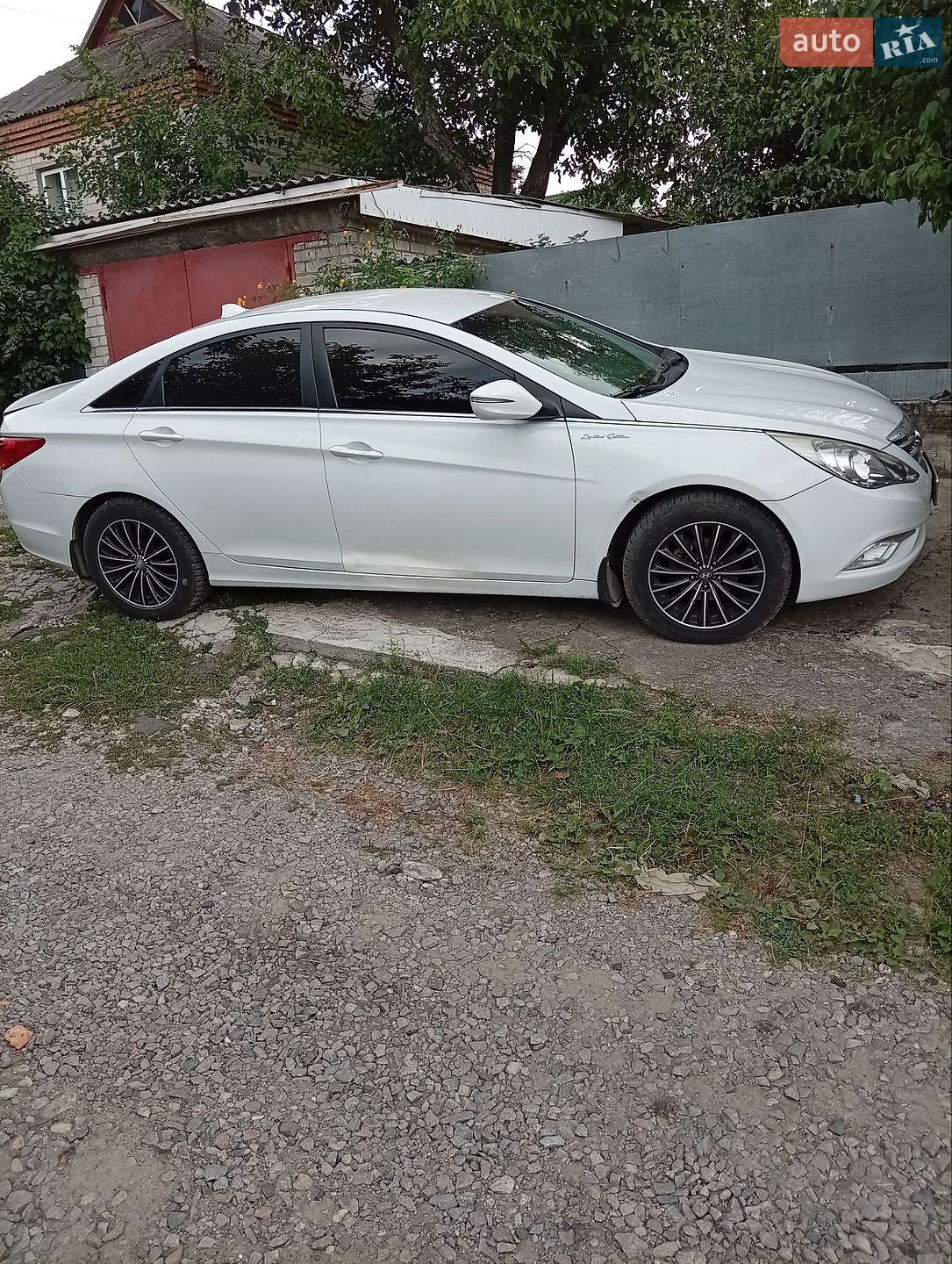Hyundai Sonata 2016 VIN KMHEC41LBGA684716 фото оголошення 3 з 20