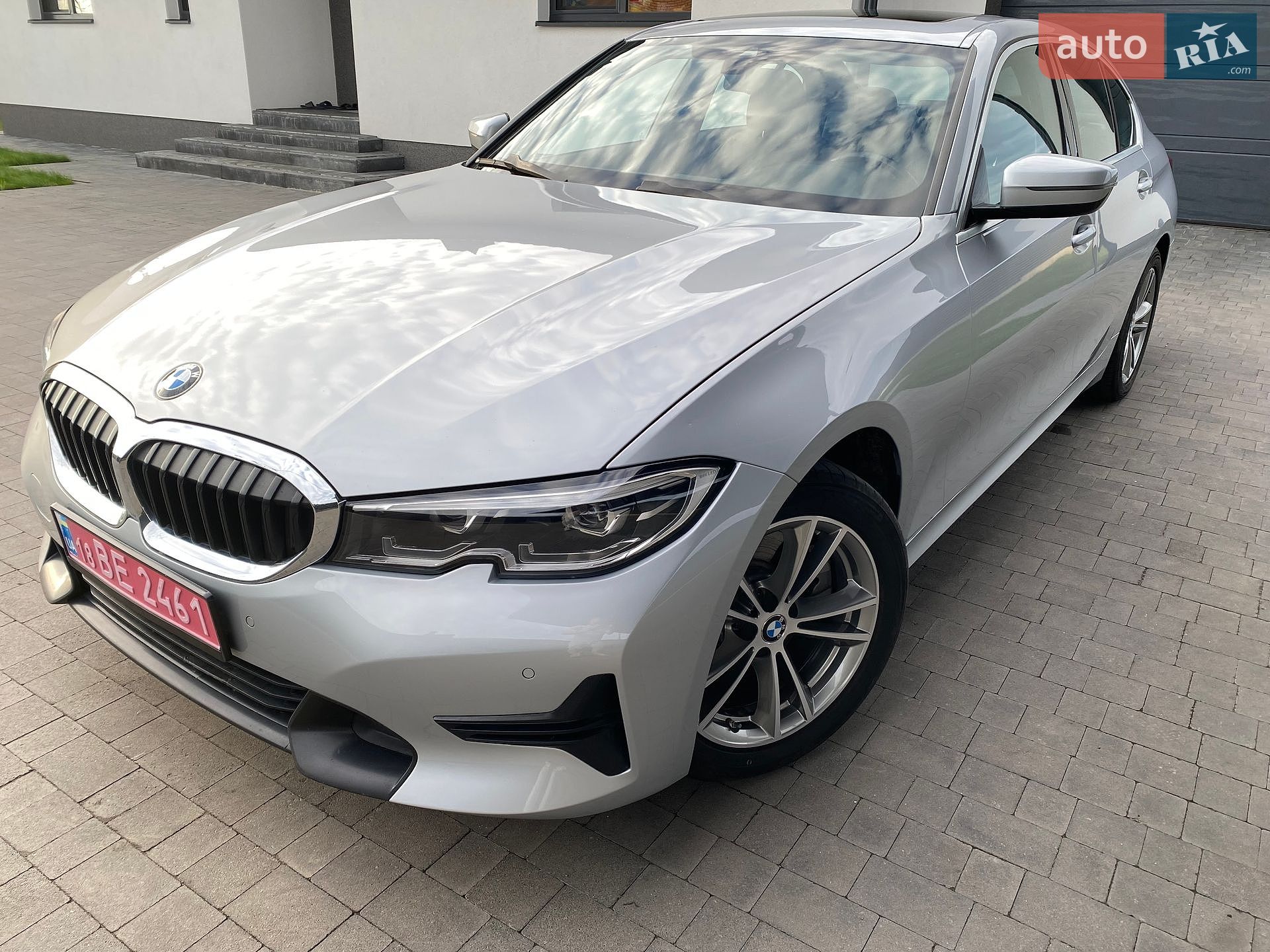 BMW 3 Series 2019 VIN WBA5R1C02LFH84325 фото оголошення 9 з 54